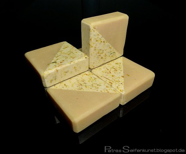 Milk'n Flower Forum 02.jpg