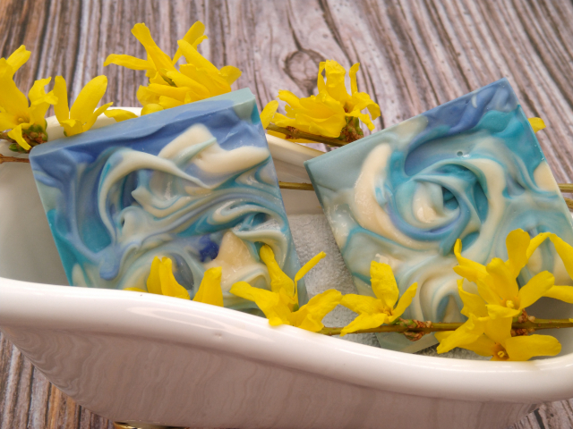 Blue 04.jpg verkleinert.jpg