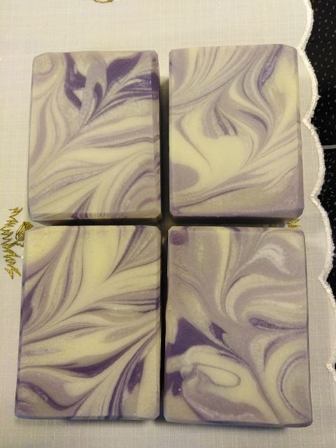 Veilchen geschnitten.jpg