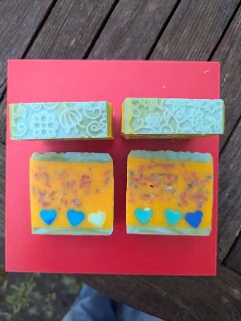 Konfetti TSH März 2.jpg