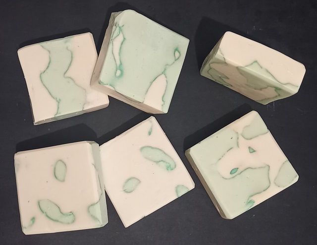 02_green mica 2.jpg