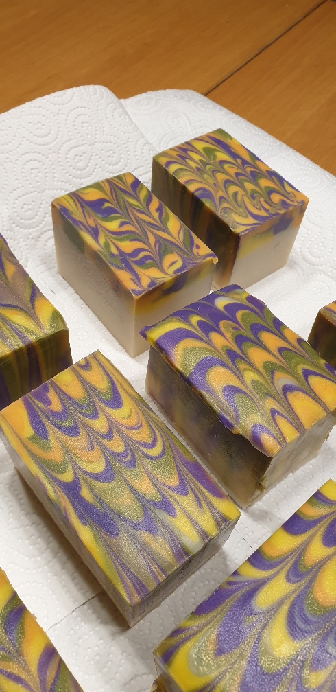 Peacock ungeschnitten.jpg