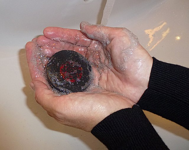 Schwarz ausbluten Kohle.jpg